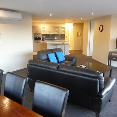 Esplanade Apartments Уитианга Екстериор снимка